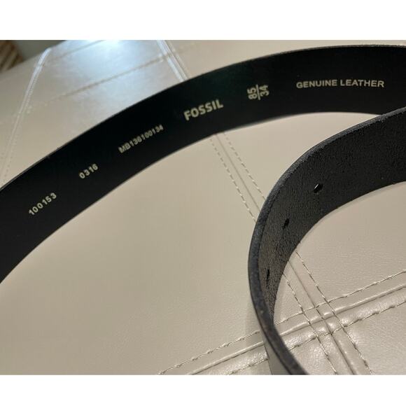 Fossil Genuine Black Leather Belt 34" Medium - Picture 4 of 6